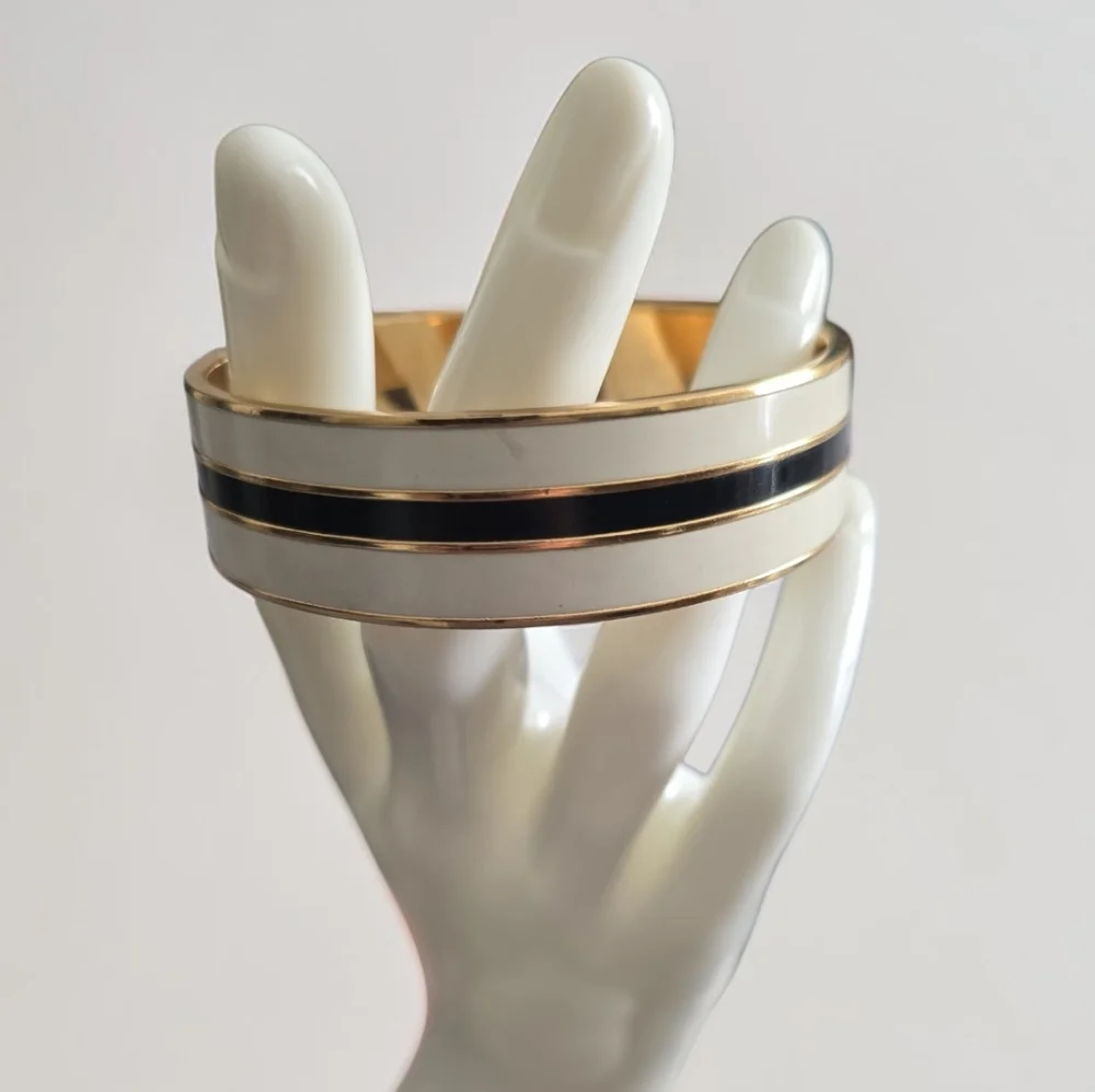 Kate Spade "All Wrapped Up" Bangle - Picture 2 of 4
